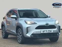 Silver Used 2022 Toyota Yaris Design SUV | £18,495 (Good price)