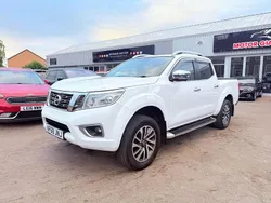 White Used 2018 Nissan Navara Tekna Pickup | £15,475 (Fair price)