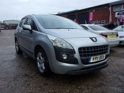 Silver Used 2011 Peugeot 3008 Sport Hatchback | £995 (A bit pricey)