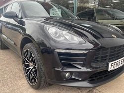 Black Used 2015 Porsche Macan SUV | £20,995 (A bit pricey)