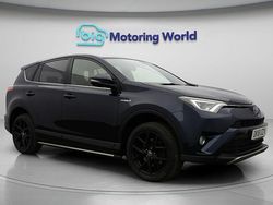 Used 2018 Toyota RAV4 Hybrid Design SUV | £17,800 (Super price)