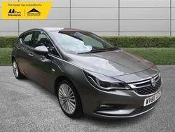 Grey Used 2018 Vauxhall Astra Elite Hatchback | £6,795 (Fair price)