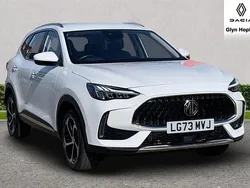 White Used 2023 MG HS SE SUV | £15,876 (Fair price)