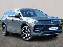 Grey Used 2025 VW Tayron R-line SUV | £41,495 (Good price)
