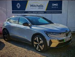 Grey Used 2023 Renault Mégane Iconic Hatchback | £19,995 (Fair price)