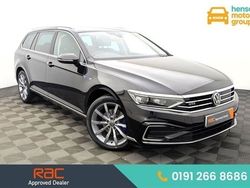 Black Used 2021 VW Passat Advance Estate | £14,999 (Fair price)