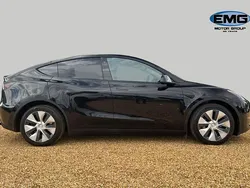 Black Used 2022 Tesla Model Y Long Range RWD SUV | £24,395 (Expensive)
