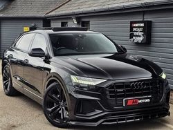 Black Used 2019 Audi Q8 S-Line SUV | £35,989 (Expensive)