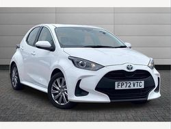 White Used 2023 Toyota Yaris Hybrid Hatchback | £17,995 (Fair price)