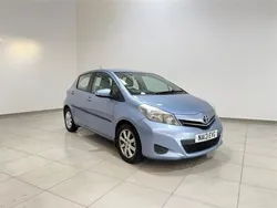 Blue Used 2013 Toyota Yaris Hatchback | £4,995 (Fair price)