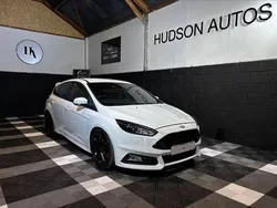 White Used 2017 Ford Focus ST Hatchback | £13,995 (Fair price)