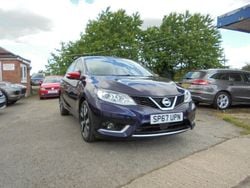 Blue Used 2017 Nissan Pulsar Tekna Hatchback | £7,995 (A bit pricey)