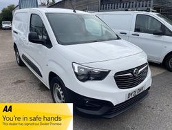White Used 2021 Vauxhall Combo Edition Van | £12,490 (Fair price)