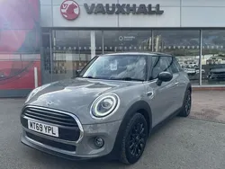 Used 2021 Mini Cooper Classic Hatchback | £11,883 (Fair price)
