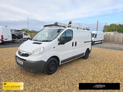 White Used 2011 Vauxhall Vivaro Van | £3,995 (Fair price)