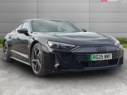 Black New 2025 Audi e-tron GT quattro Comfort Sedan | £82,990 (Fair price)