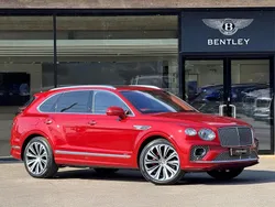 Red Used 2022 Bentley Bentayga SUV | £124,950 (Fair price)
