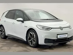 Glacier white metallic black Used 2021 VW ID.3 Pro Hatchback | £16,490 (Fair price)