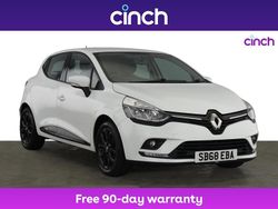 White Used 2018 Renault Clio IV Play Hatchback | £7,749 (Fair price)