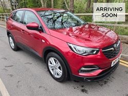 Red Used 2019 Vauxhall Grandland X S SUV | £9,350 (Fair price)
