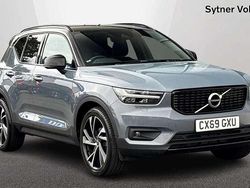 Grey Used 2019 Volvo XC40 R-Design SUV | £20,950 (Fair price)