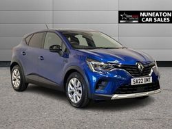 Blue Used 2022 Renault Captur Iconic SUV | £14,500 (Fair price)