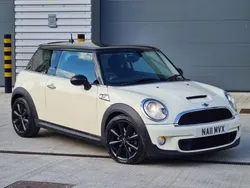 White Used 2011 Mini Cooper S Hatch Hatchback | £3,995 (Fair price)
