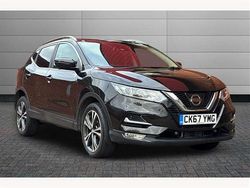 Black Used 2017 Nissan Qashqai N-Connecta SUV | £11,495 (Fair price)