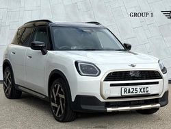 White Used 2025 Mini Countryman Exclusive SUV | £33,950 (Fair price)