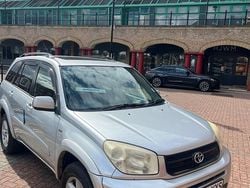 Silver Used 2005 Toyota RAV4 SUV | £1,999 (Fair price)