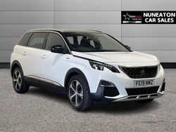 White Used 2019 Peugeot 5008 GT-line MPV | £14,400 (Fair price)