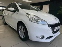White Used 2015 Peugeot 208 Style Hatchback | £3,295 (Good price)