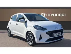 White Used 2024 Hyundai i10 Advanced Hatchback | £14,573 (Fair price)