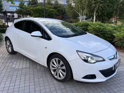 White Used 2014 Vauxhall Astra GTC SRi Hatchback | £1,650 (Super price)