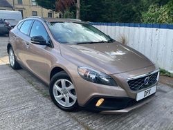 Bronze Used 2014 Volvo V40 CC SE Estate | £5,250 (Fair price)