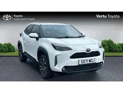White Used 2021 Toyota Yaris Cross Design SUV | £18,456 (Fair price)