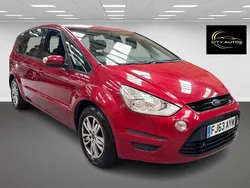 Red Used 2013 Ford S-MAX Zetec MPV | £3,600 (Good price)