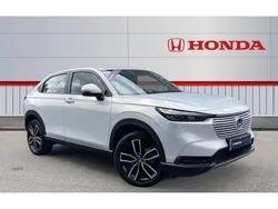 White Used 2023 Honda HR-V Elegance SUV | £23,575 (Fair price)
