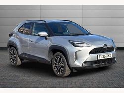 Silver Used 2025 Toyota Yaris Hybrid Design SUV | £23,595 (Fair price)