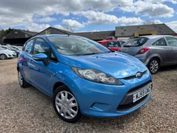 Blue Used 2009 Ford Fiesta Hatchback | £4,999 (Good price)