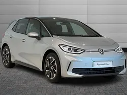 Scale silver with solid black roof New 2025 VW ID.3 Pro Hatchback | £28,795