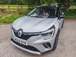 Grey Used 2022 Renault Captur SE SUV | £14,995 (Fair price)