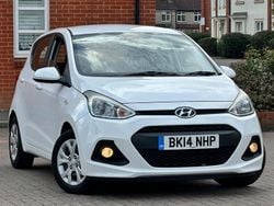 White Used 2014 Hyundai i10 SE Hatchback | £5,300 (Fair price)