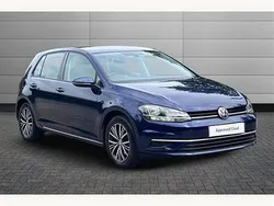 Blue Used 2018 VW Golf VII SE Hatchback | £14,490 (Fair price)