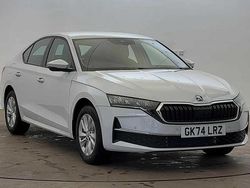 Moon white metallic Used 2024 Skoda Octavia SE Technology Hatchback | £20,700 (Fair price)