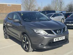 Grey Used 2016 Nissan Qashqai N-Connecta SUV | £9,995 (Good price)