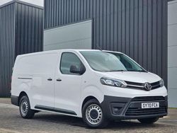 White Used 2020 Toyota Proace Van | £9,990 (Fair price)