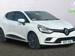 White Used 2017 Renault Clio IV Dynamique Hatchback | £8,199 (Fair price)