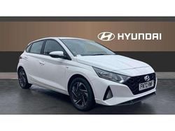White Used 2022 Hyundai i20 SE Hatchback | £14,338 (Fair price)
