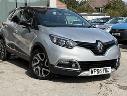 Silver/black Used 2016 Renault Captur Signature SUV | £10,295 (A bit pricey)